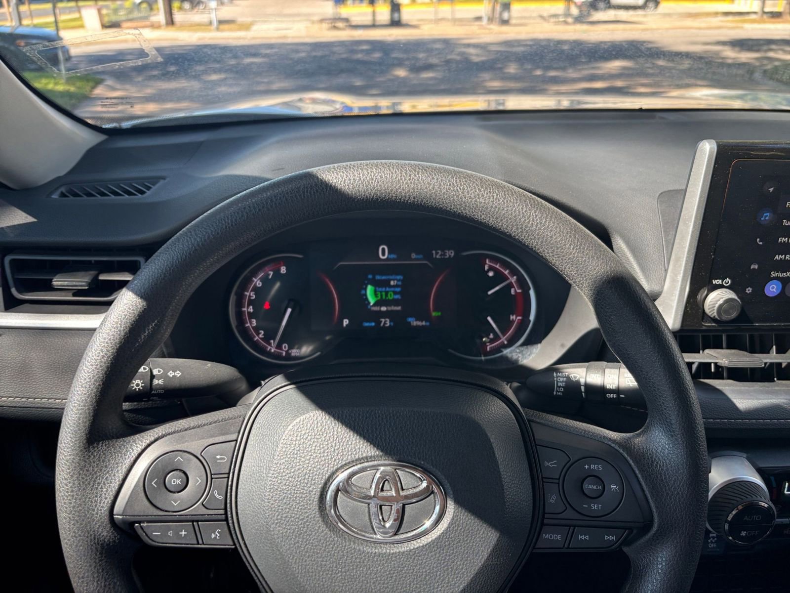 Thumbnail: 2025 Toyota RAV4 - 28