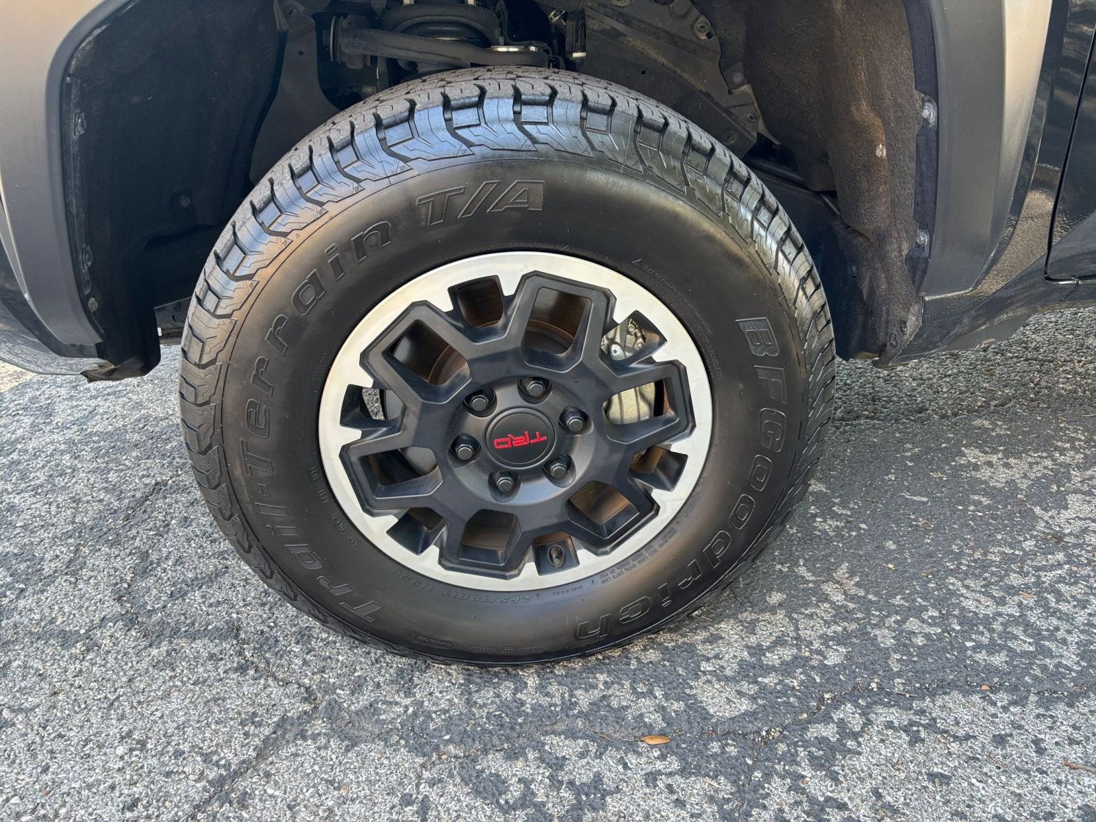 Thumbnail: 2024 Toyota Tacoma - 23