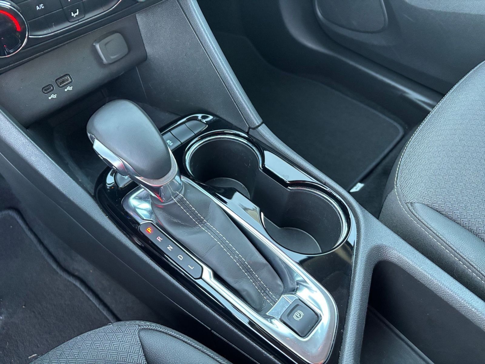 Thumbnail: 2025 Buick Encore GX - 35