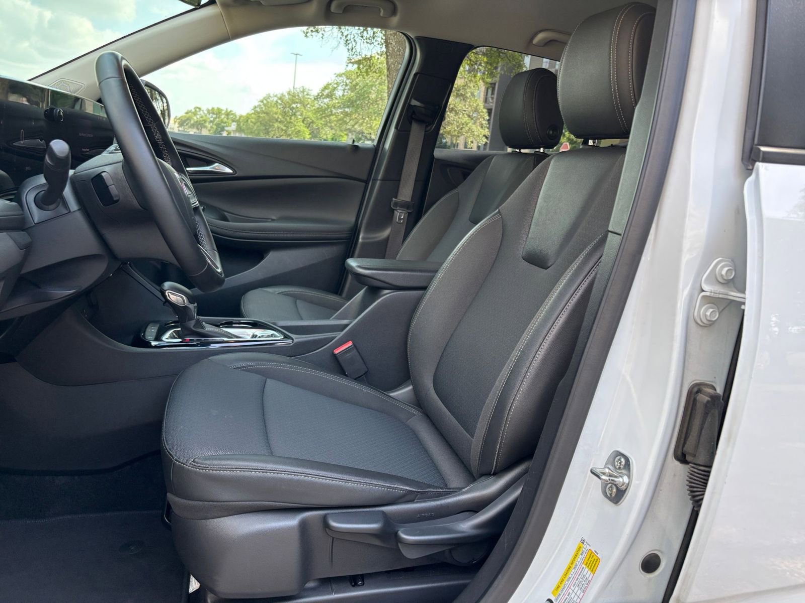 Thumbnail: 2025 Buick Encore GX - 22