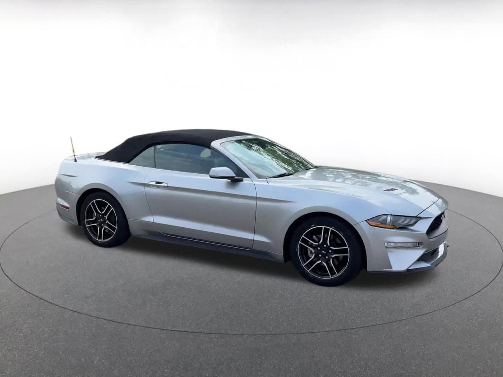 Thumbnail: 2023 Ford Mustang - 3