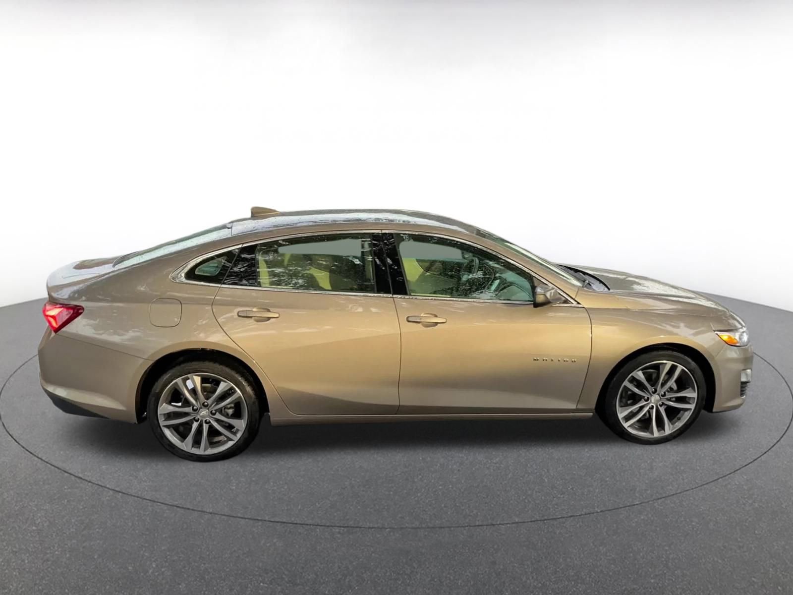 Thumbnail: 2024 Chevrolet Malibu - 16