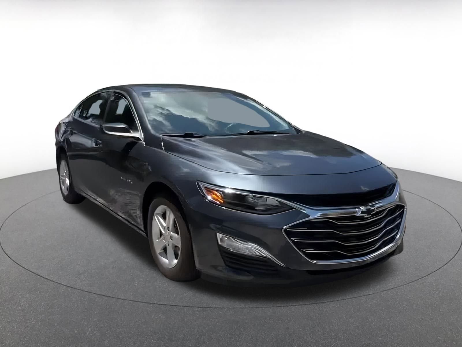 Thumbnail: 2021 Chevrolet Malibu - 2