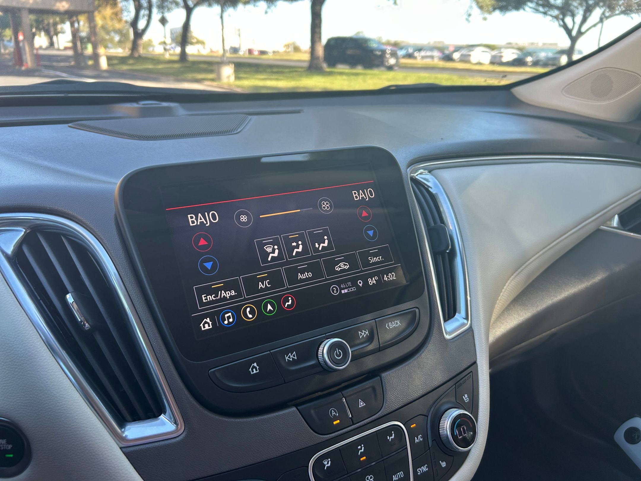 Thumbnail: 2024 Chevrolet Malibu - 23