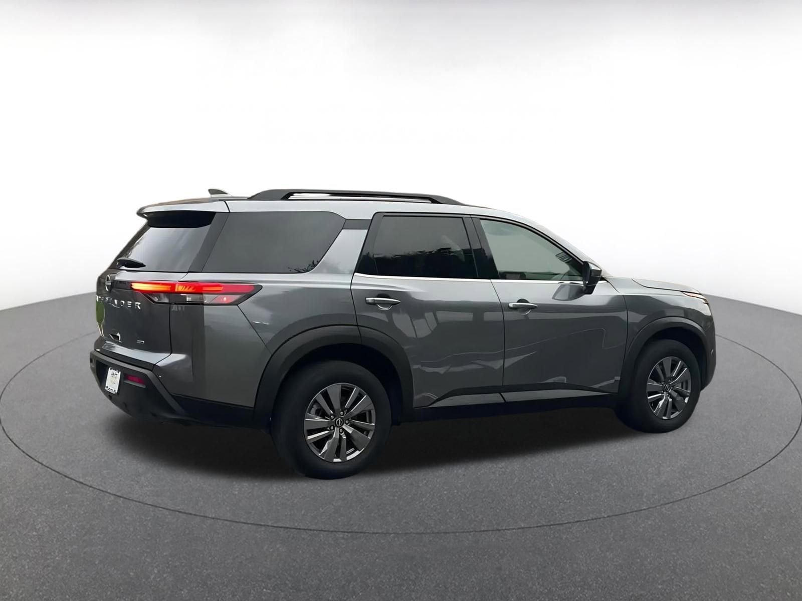 Thumbnail: 2025 Nissan Pathfinder - 15