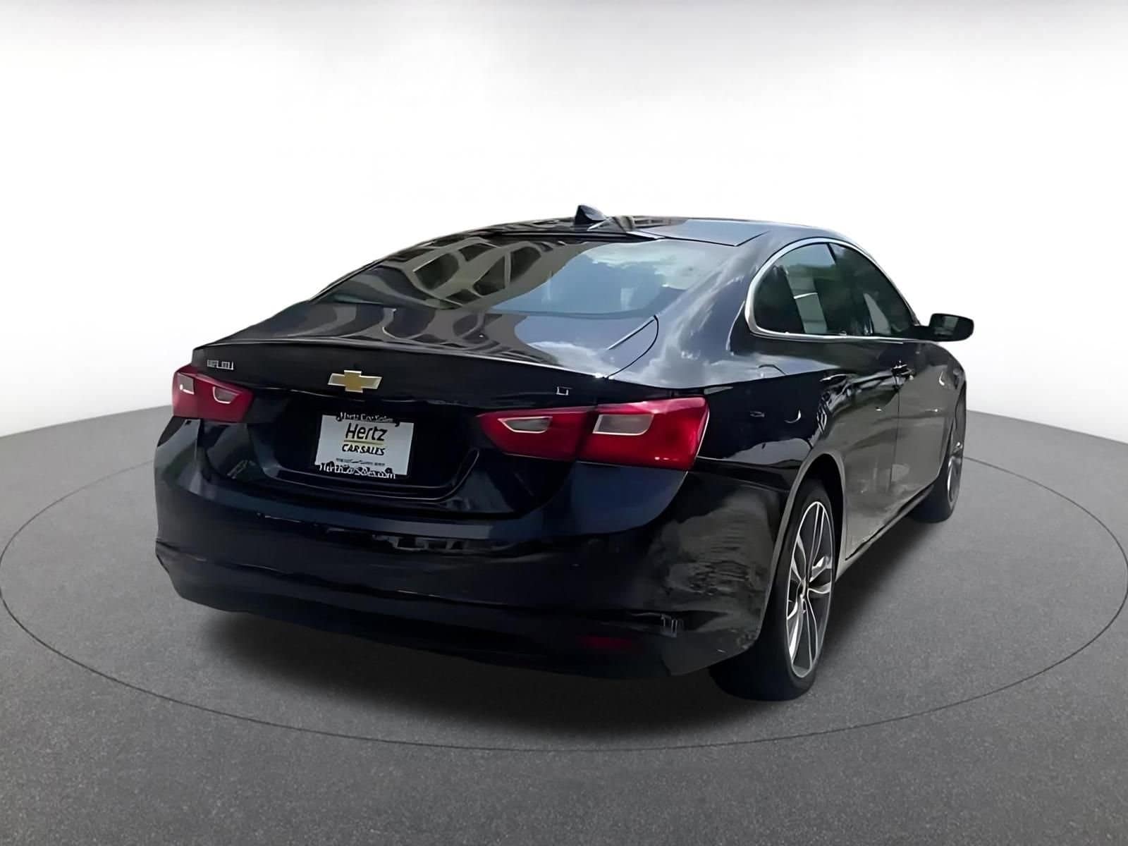 Thumbnail: 2023 Chevrolet Malibu - 12