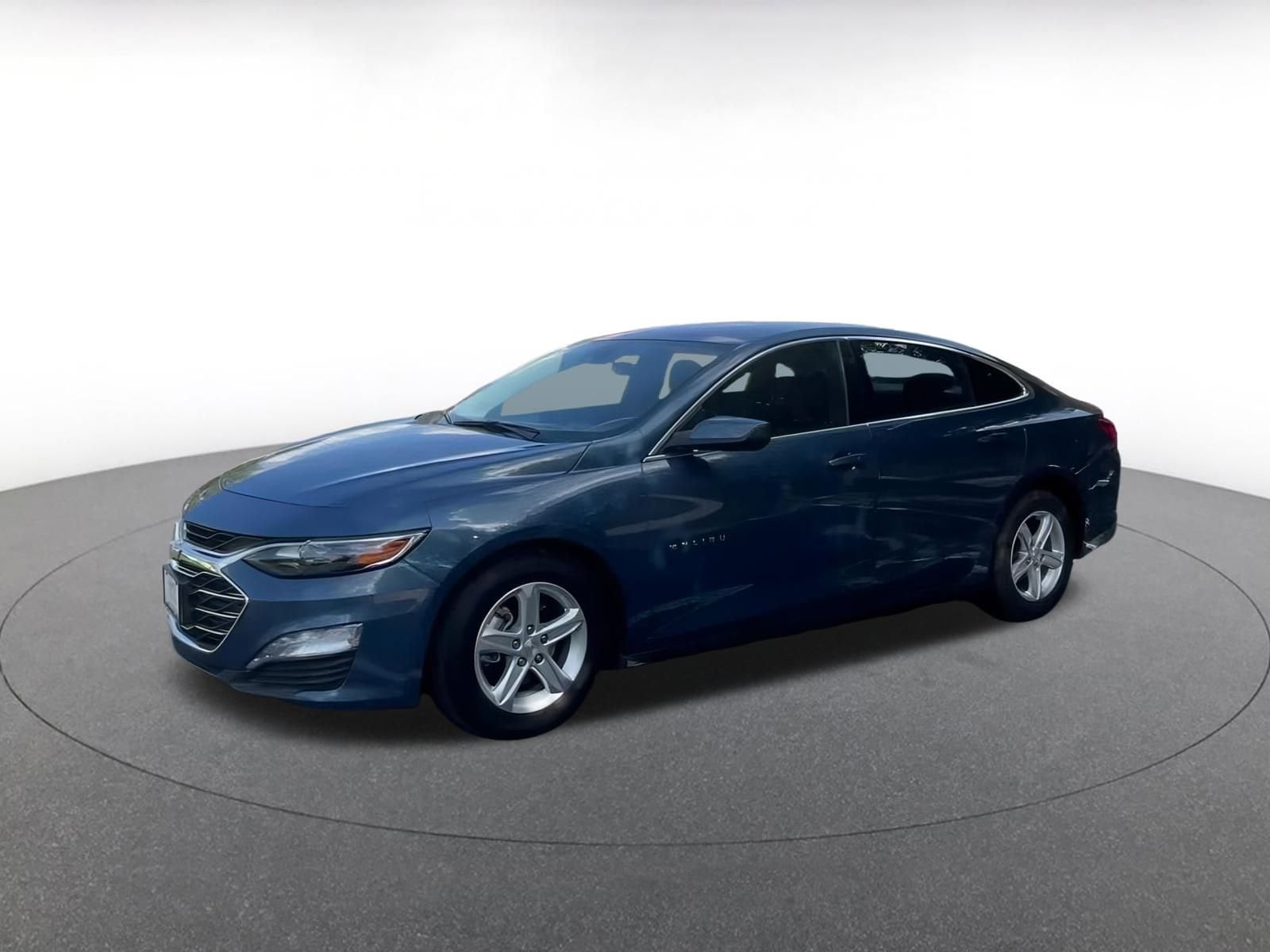 Thumbnail: 2024 Chevrolet Malibu - 7