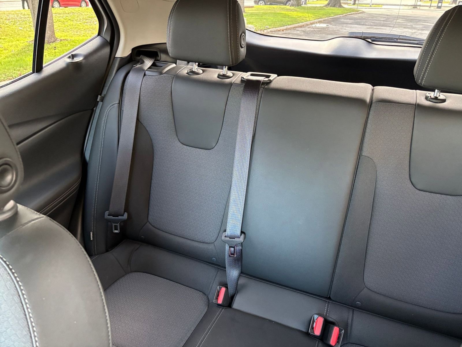 Thumbnail: 2025 Buick Encore GX - 34