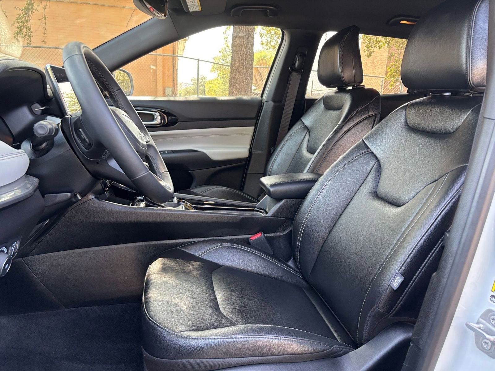 Thumbnail: 2025 Jeep Compass - 21