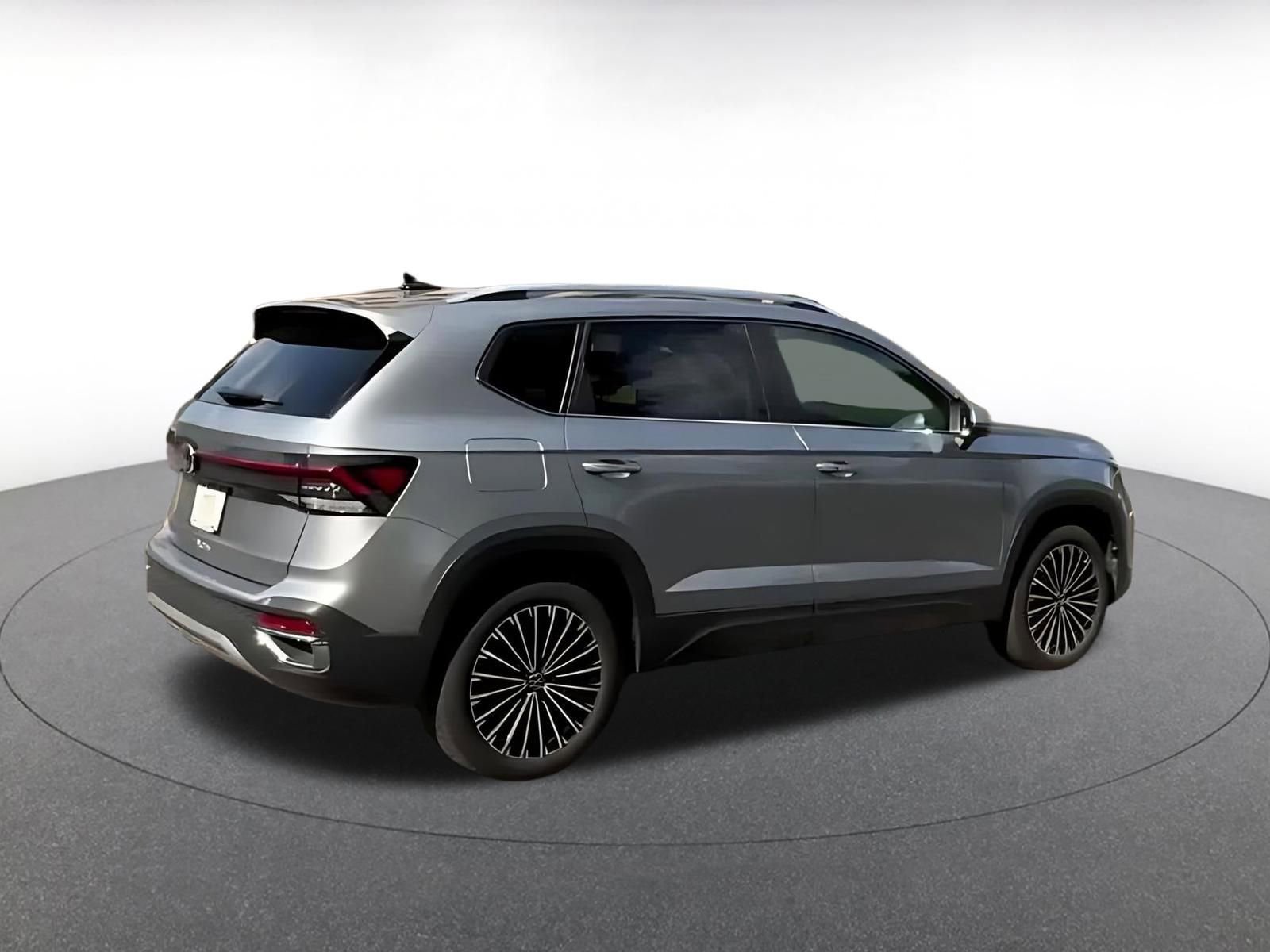 Thumbnail: 2025 Volkswagen Taos - 12