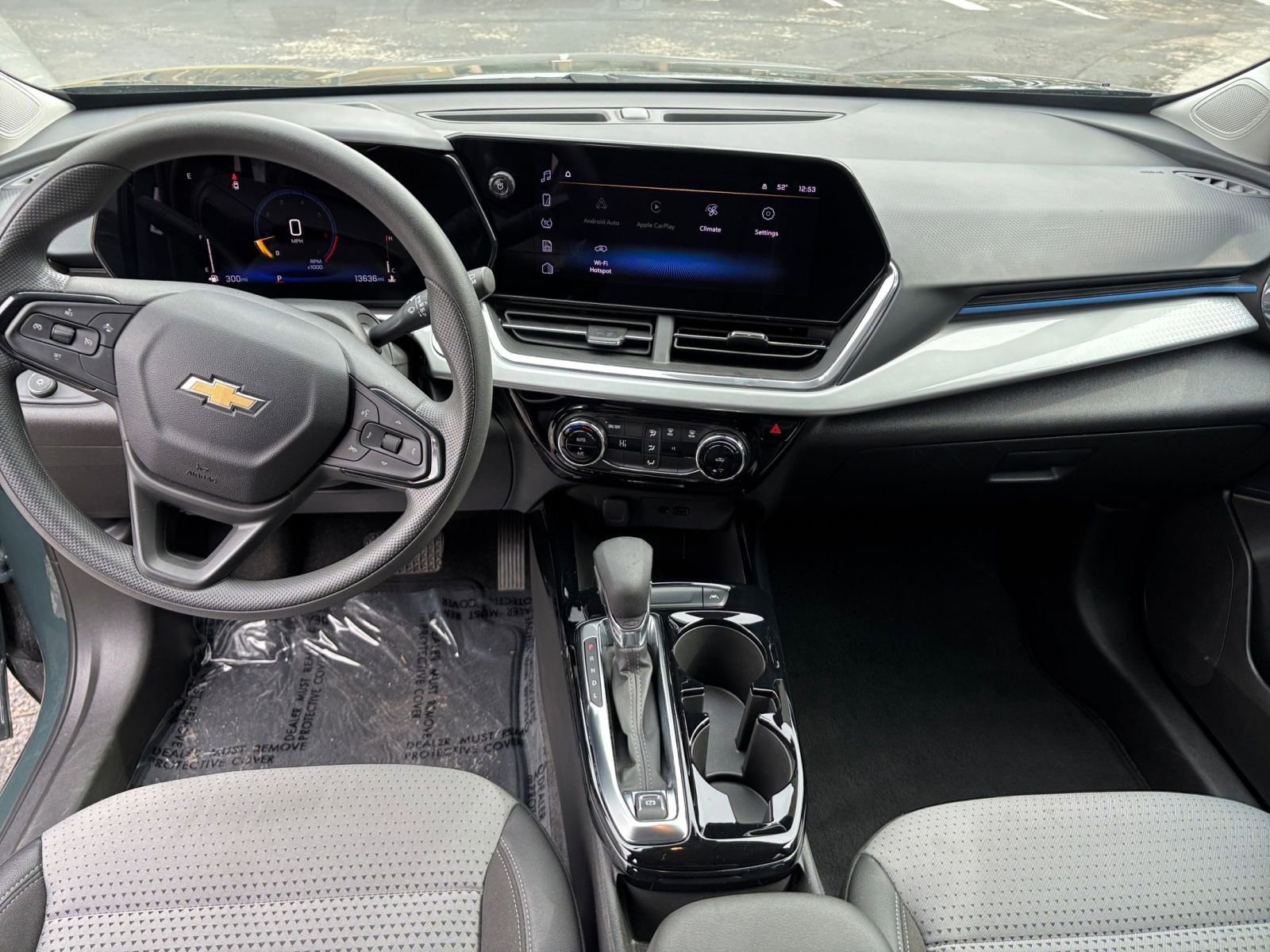 Thumbnail: 2025 Chevrolet Trax - 28