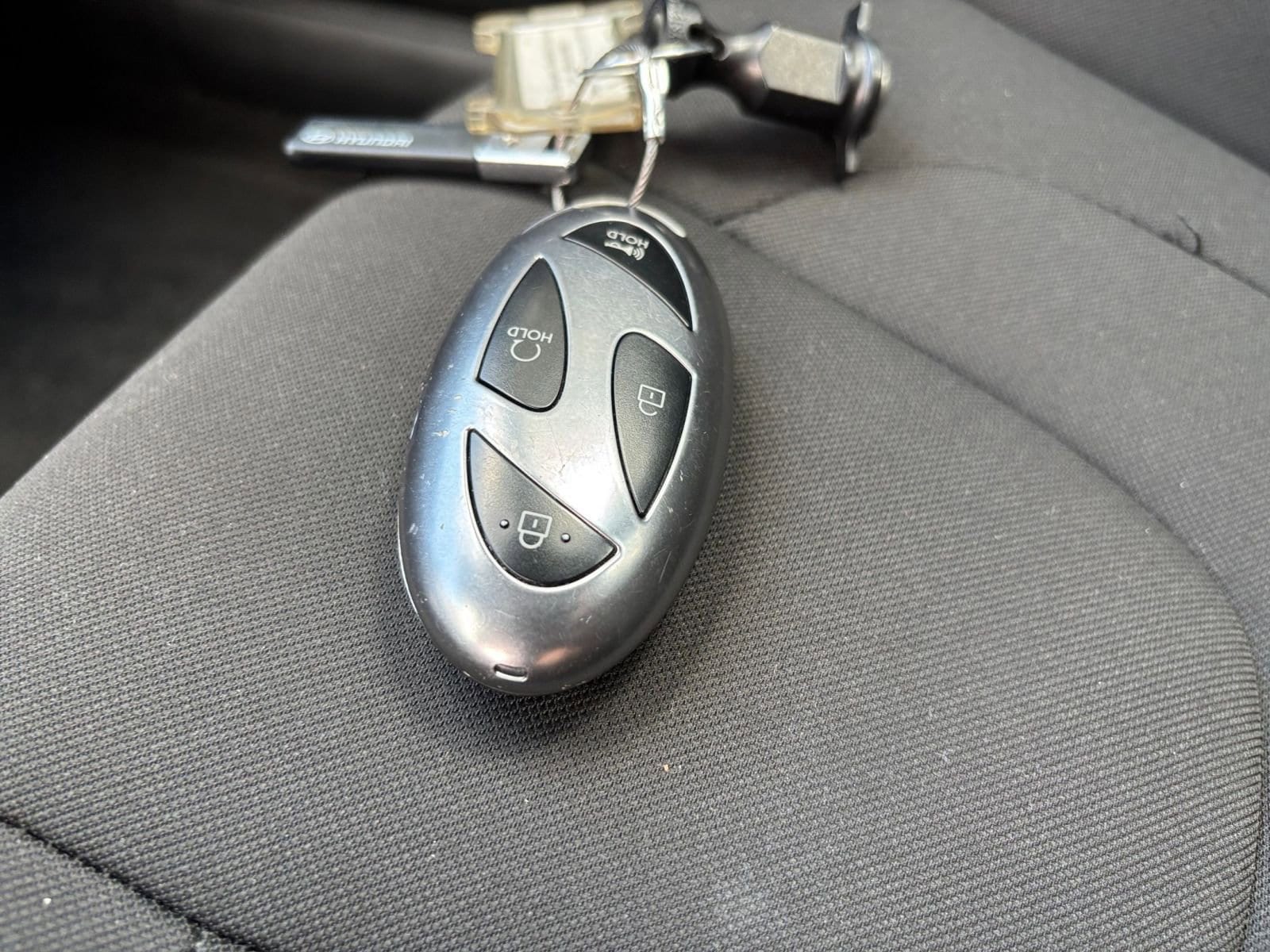 Thumbnail: 2025 Hyundai Elantra - 20