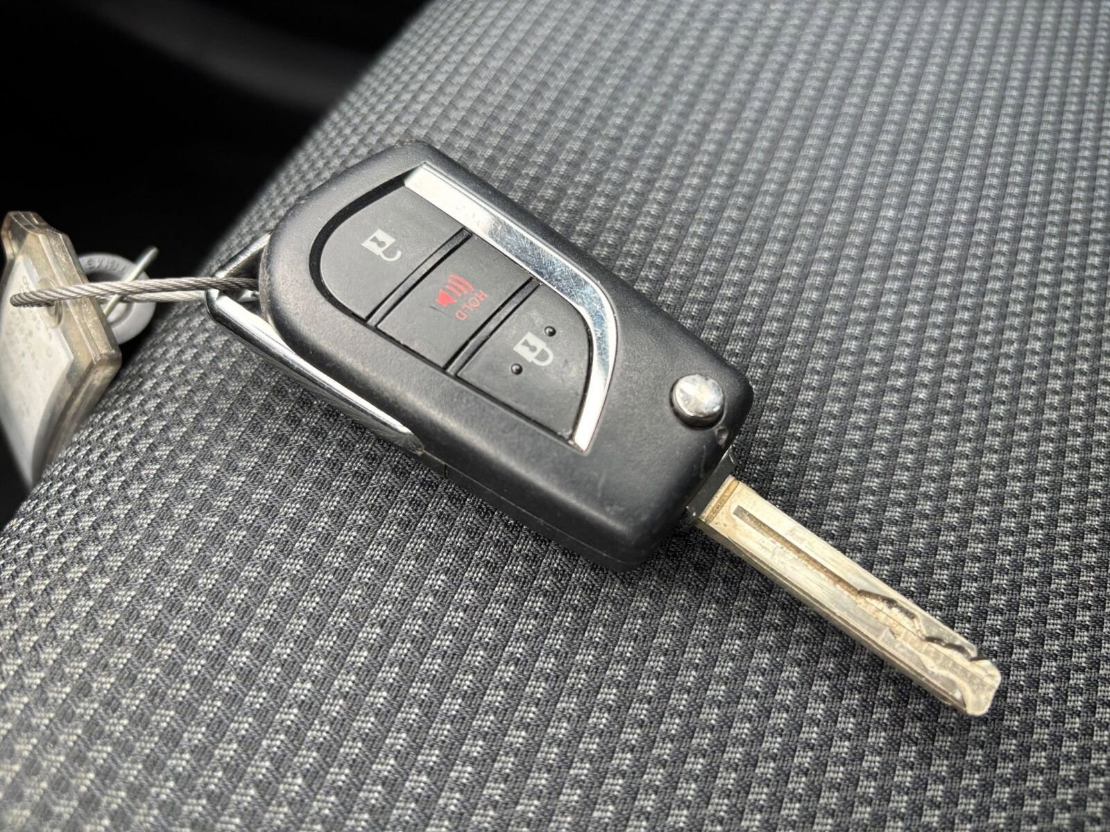 Thumbnail: 2025 Toyota RAV4 - 18