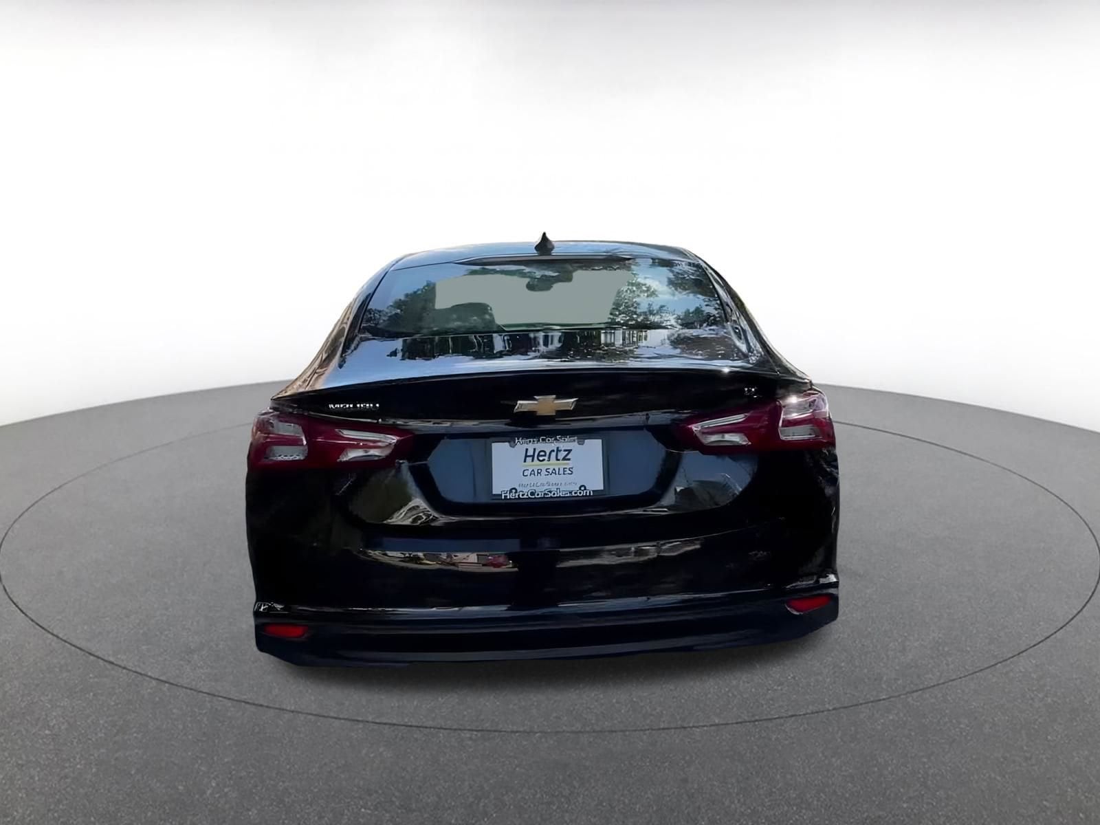 Thumbnail: 2024 Chevrolet Malibu - 12