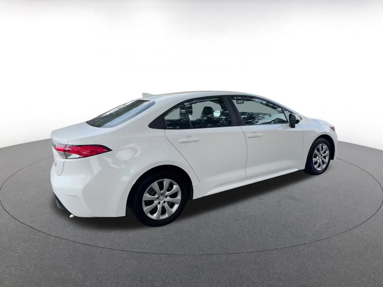 Thumbnail: 2024 Toyota Corolla - 13