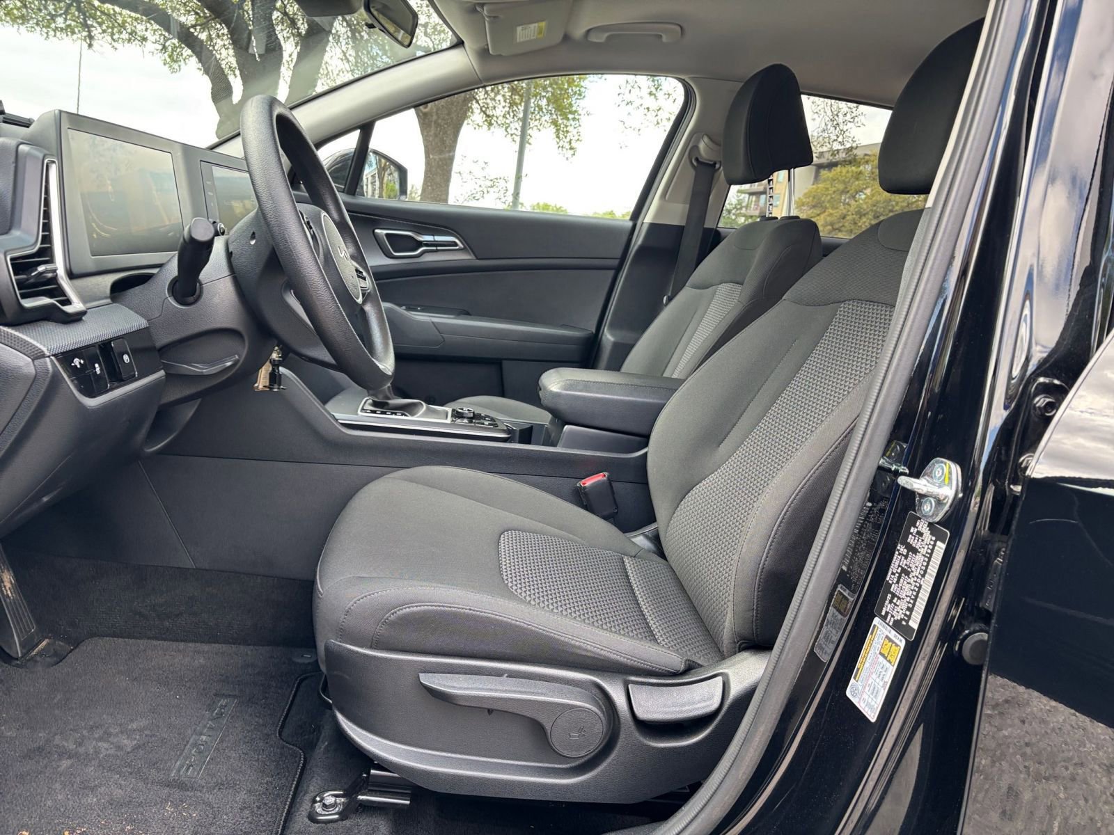 Thumbnail: 2025 Kia Sportage - 23