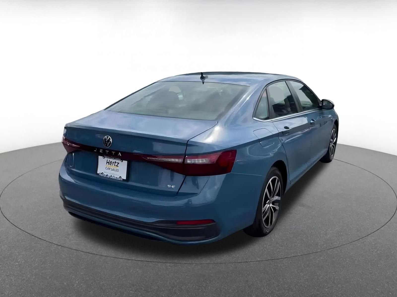 Thumbnail: 2025 Volkswagen Jetta - 13