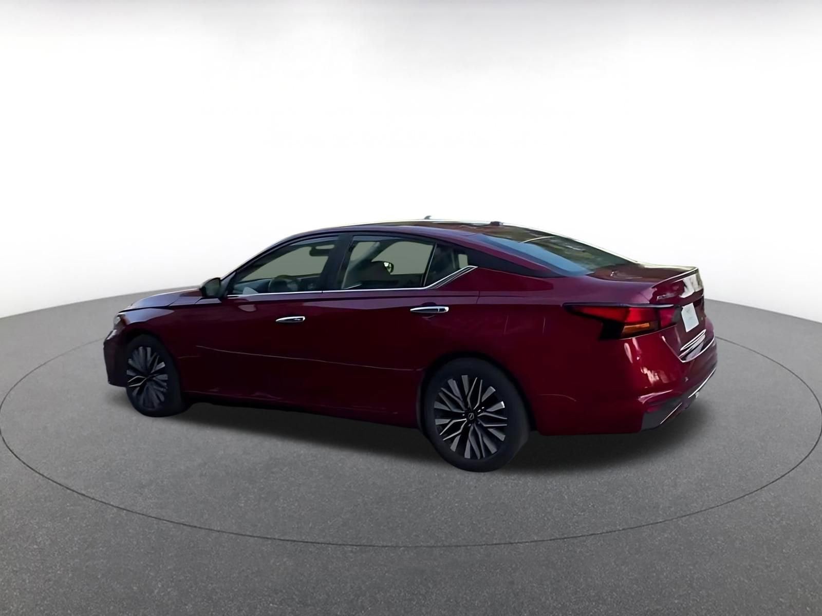 Thumbnail: 2025 Nissan Altima - 6