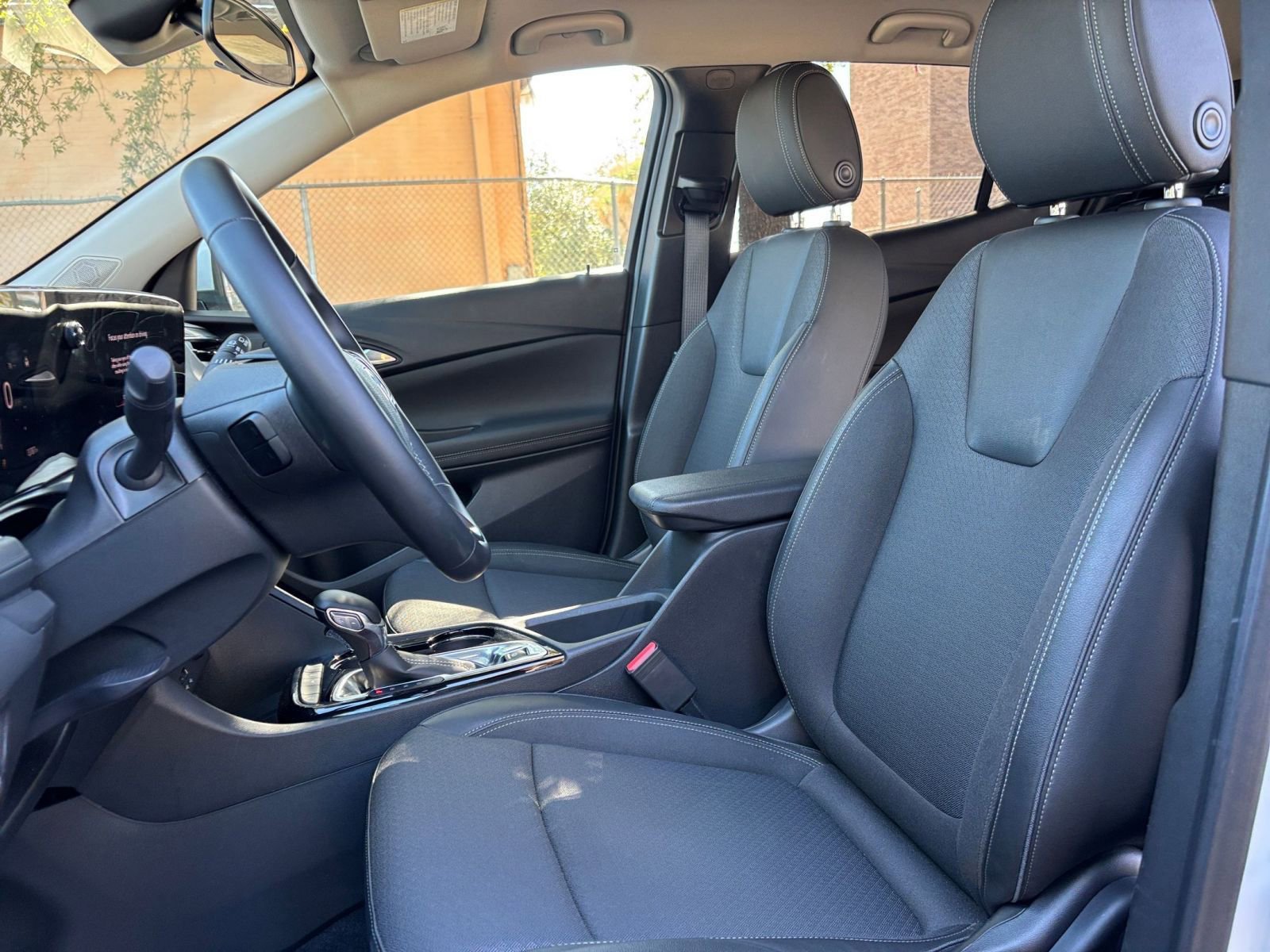 Thumbnail: 2025 Buick Encore GX - 21