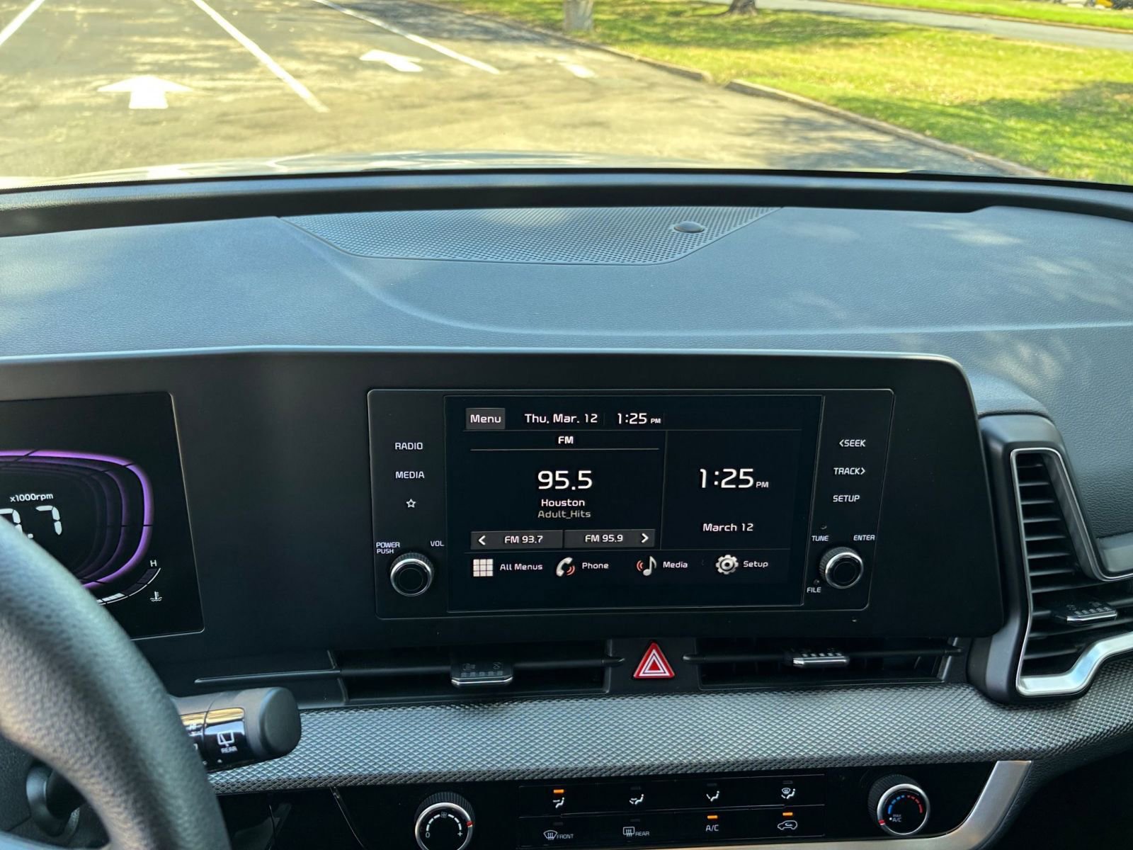 Thumbnail: 2025 Kia Sportage - 17