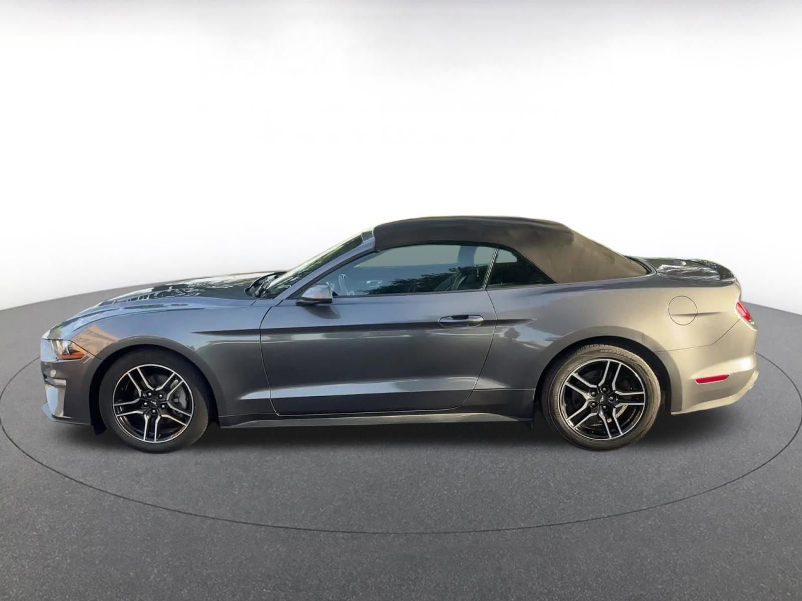 2023 Ford Mustang  8