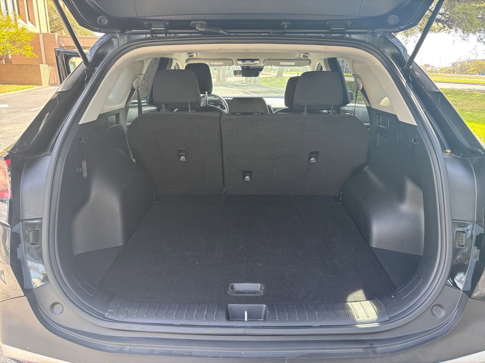 Thumbnail: 2025 Kia Sportage - 26