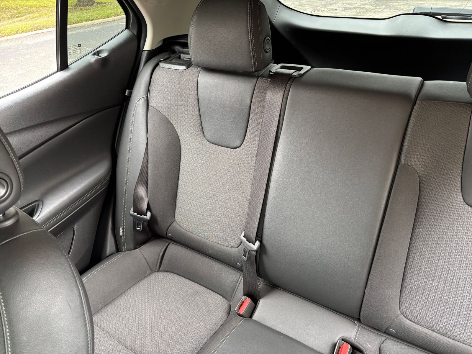 Thumbnail: 2025 Buick Encore GX - 34