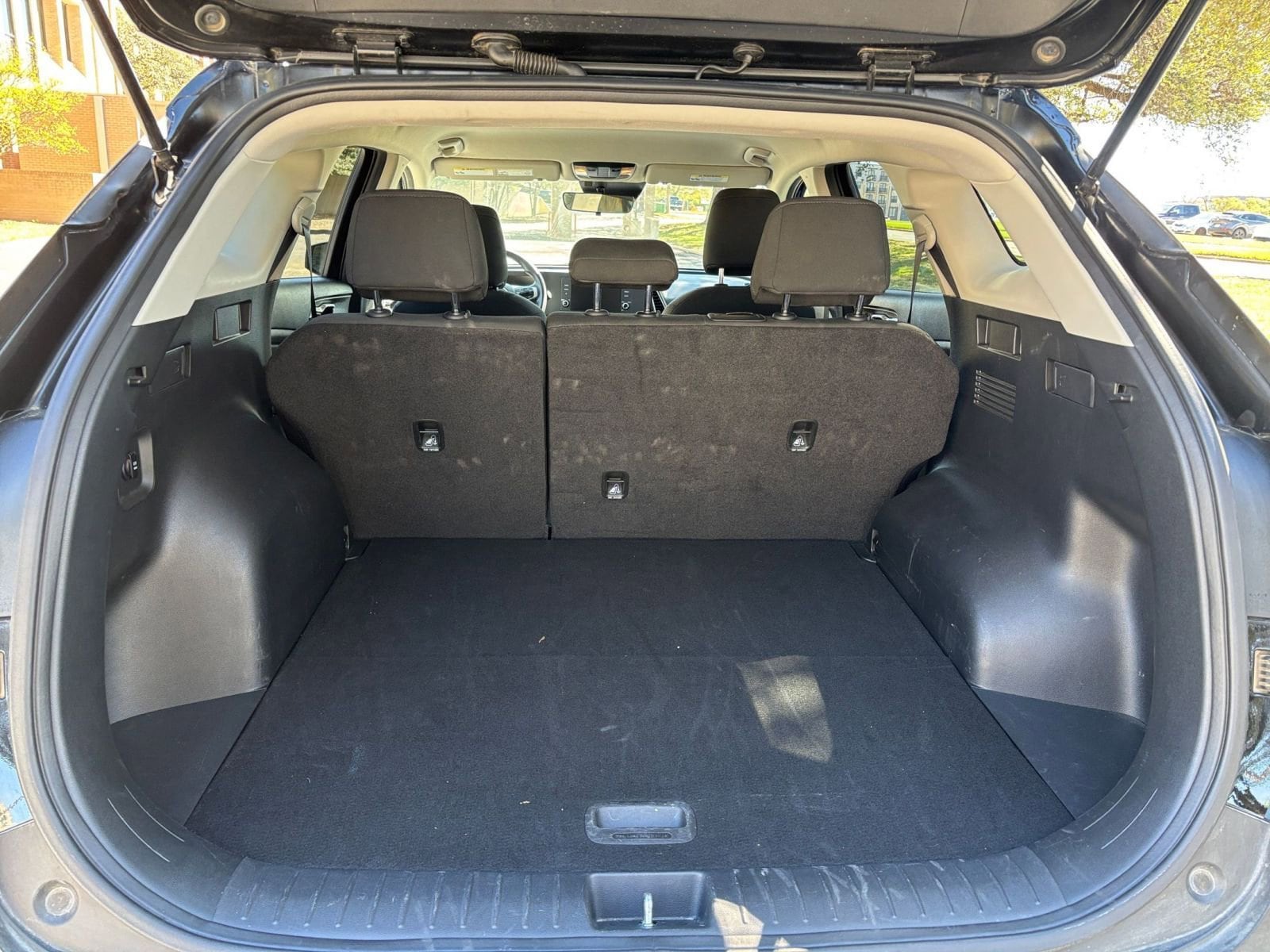 Thumbnail: 2025 Kia Sportage - 26