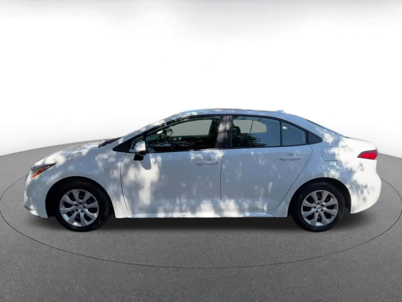 Thumbnail: 2025 Toyota Corolla - 8