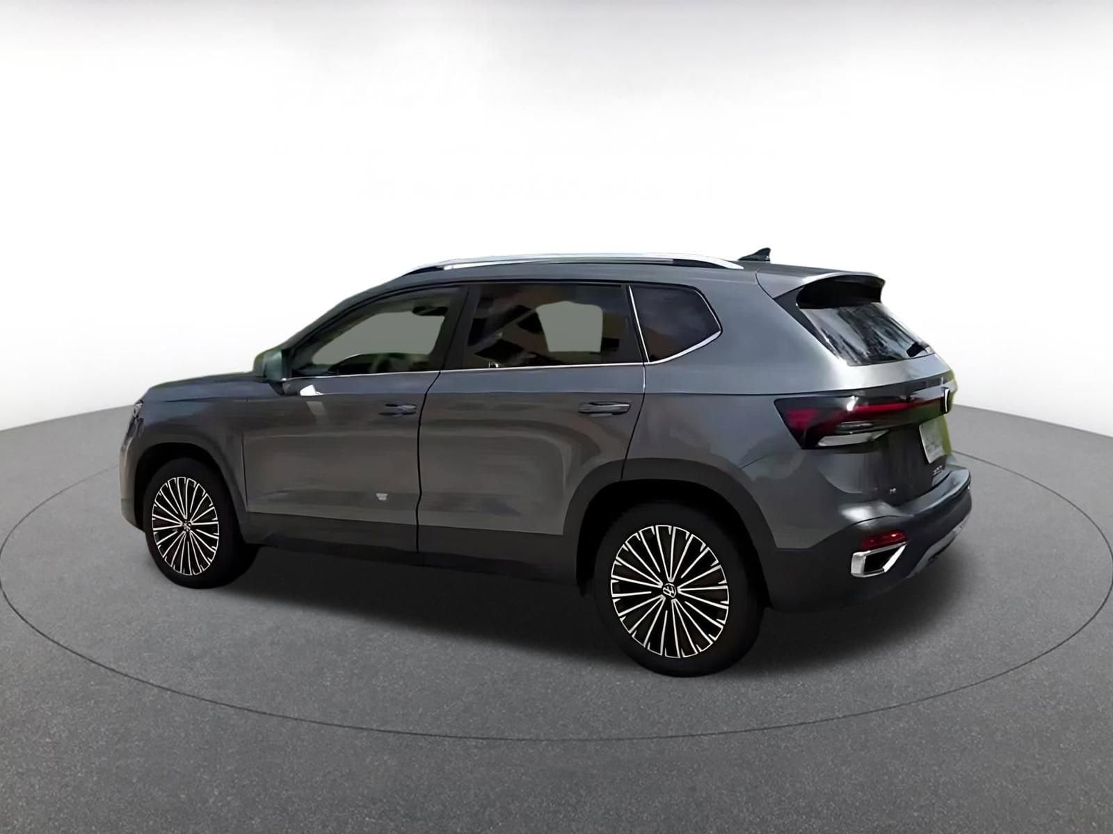 Thumbnail: 2025 Volkswagen Taos - 15