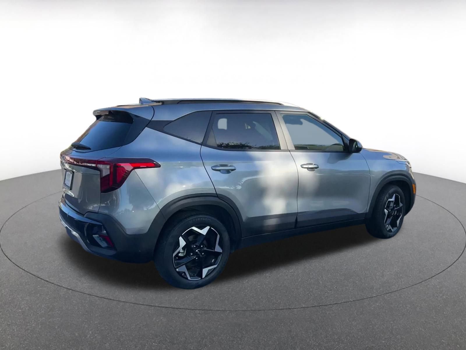 Thumbnail: 2025 Jeep Compass - 15