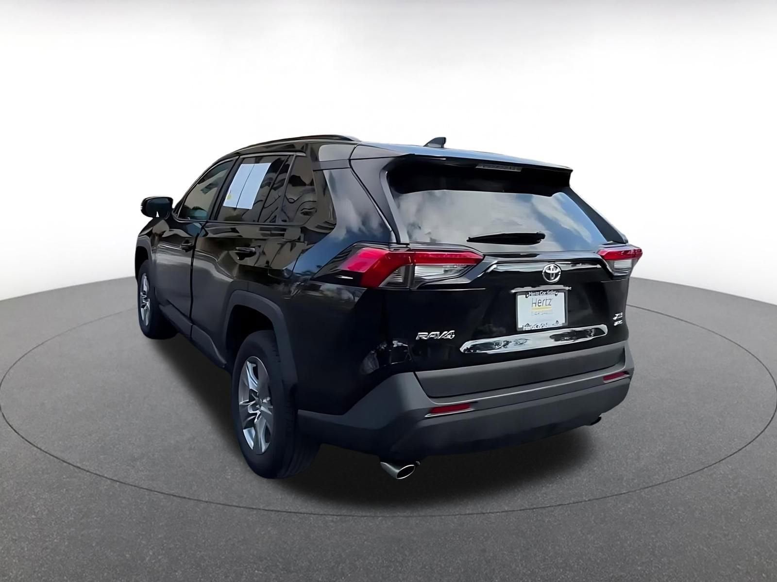 Thumbnail: 2025 Toyota RAV4 - 11