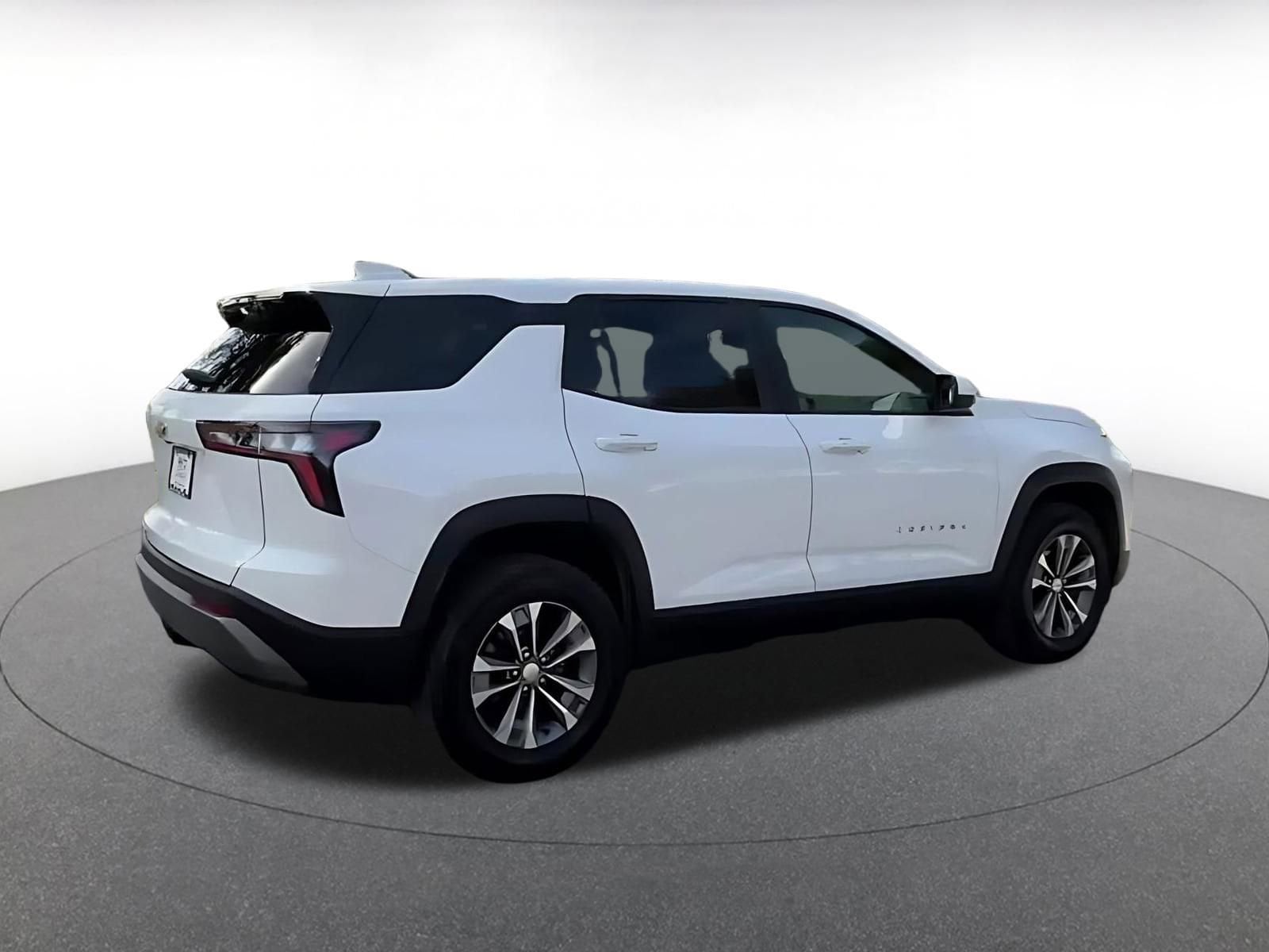 Thumbnail: 2025 Chevrolet Equinox - 13