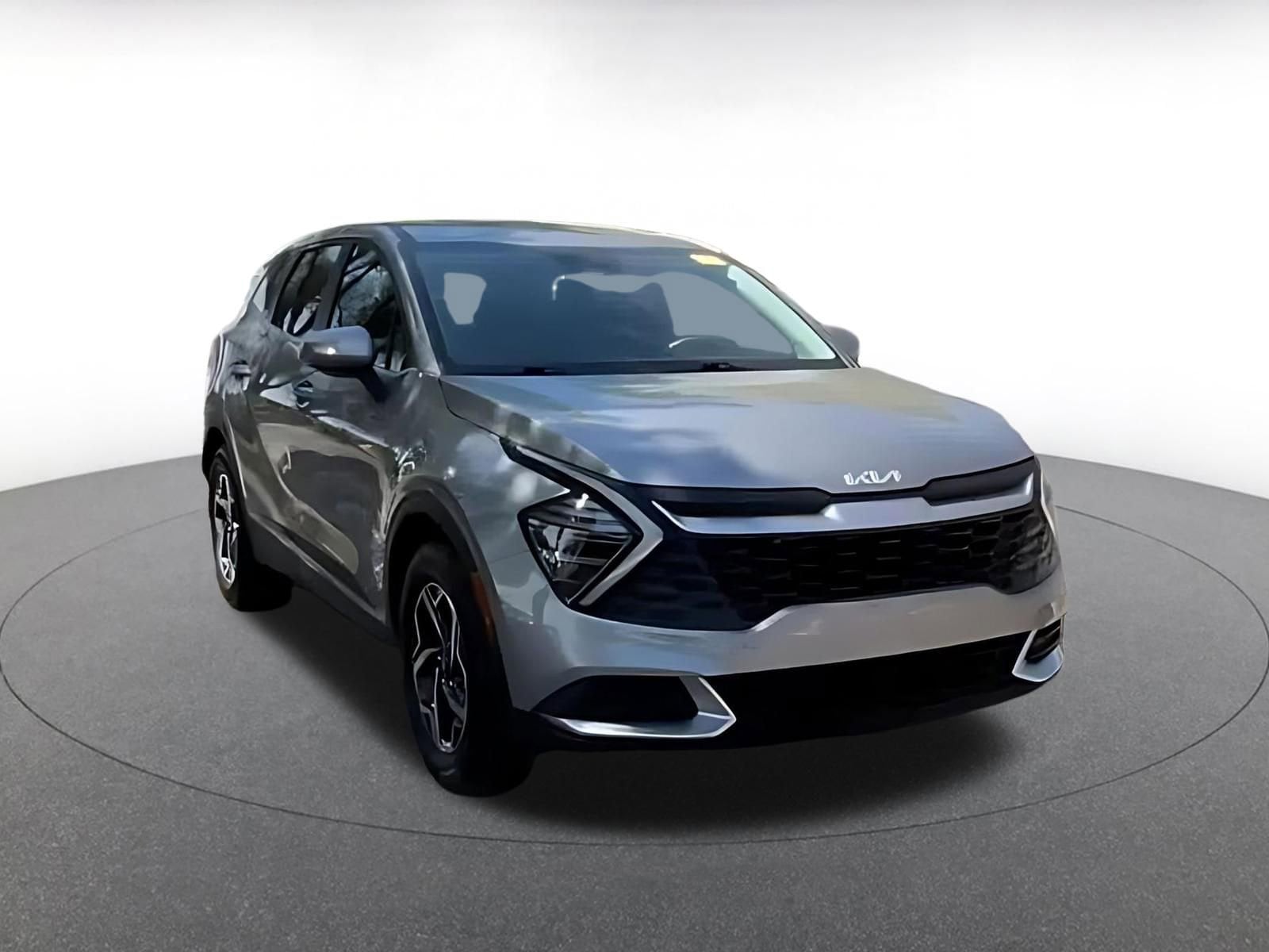 Thumbnail: 2025 Kia Sportage - 3