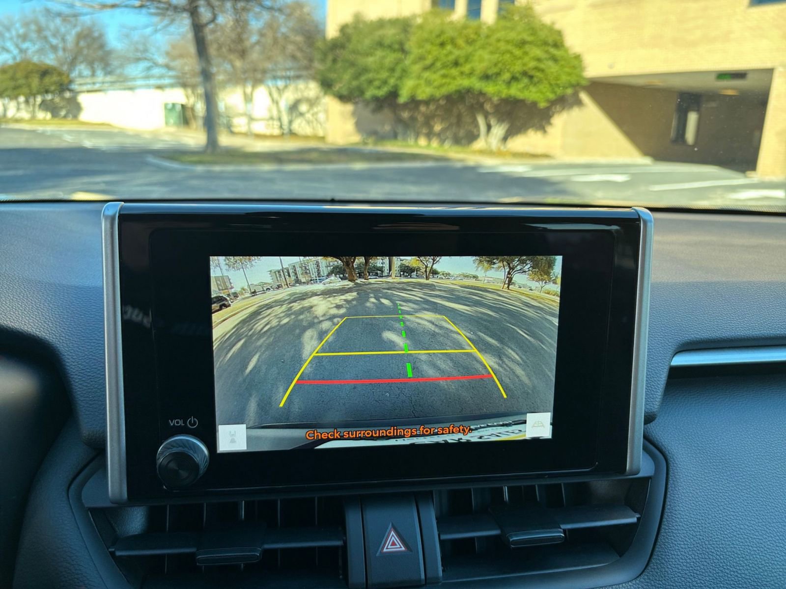 Thumbnail: 2025 Toyota RAV4 - 20