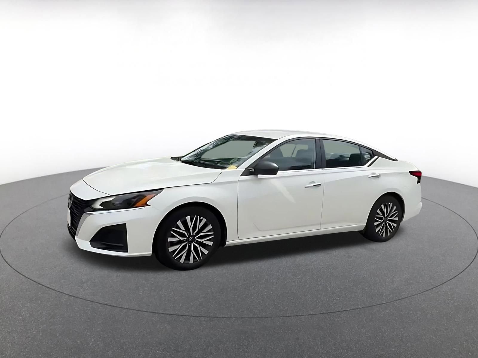 Thumbnail: 2025 Nissan Altima - 7