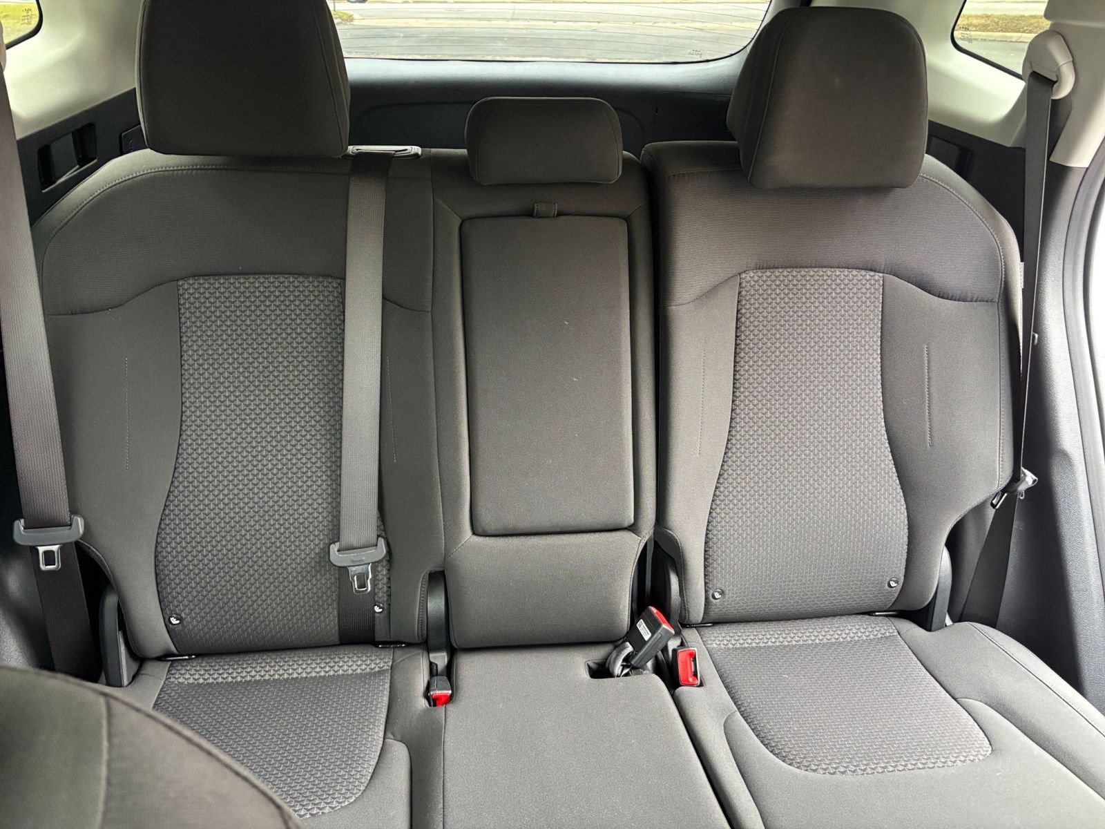 Thumbnail: 2025 Kia Sportage - 33