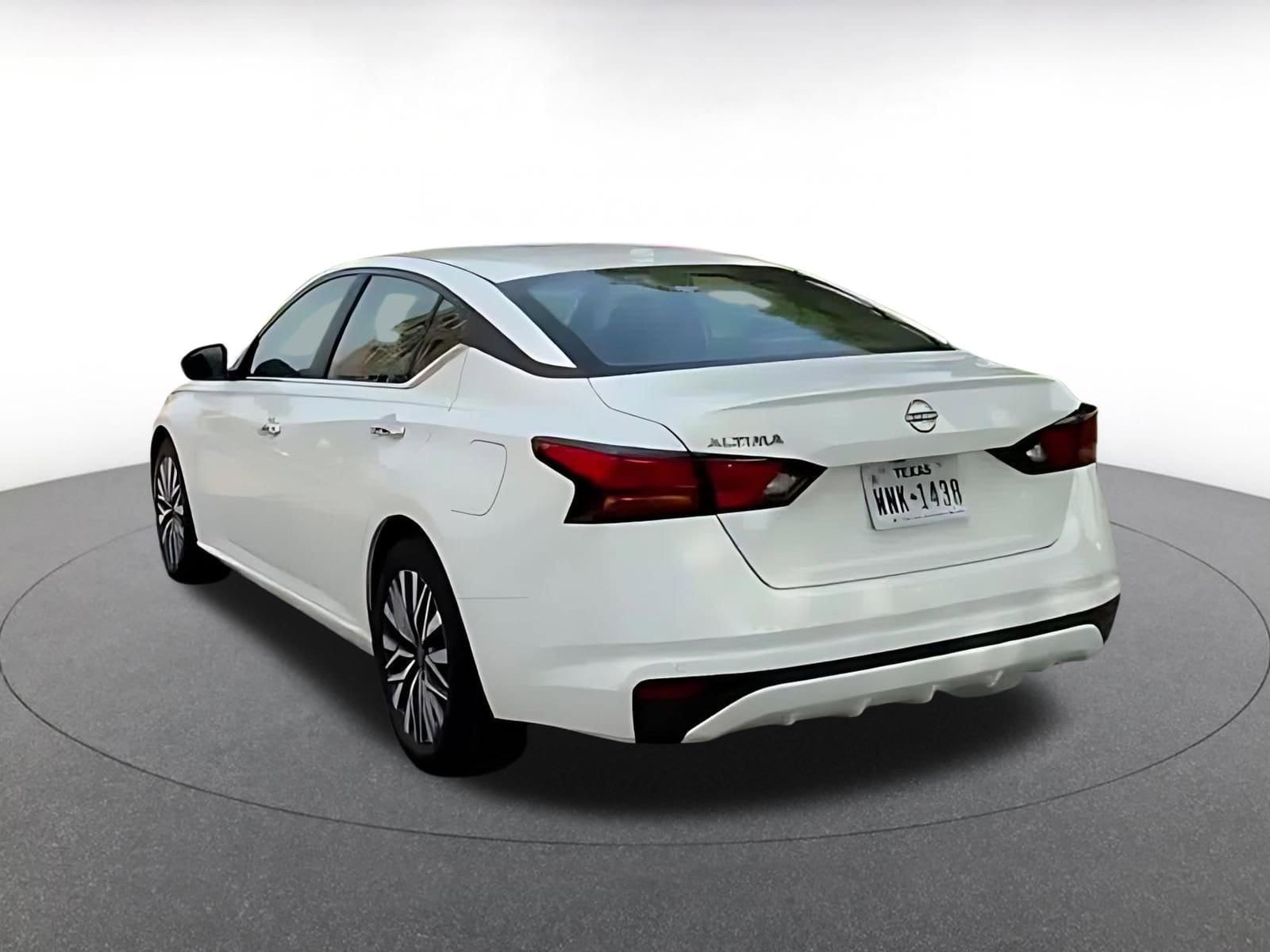Thumbnail: 2025 Nissan Altima - 11