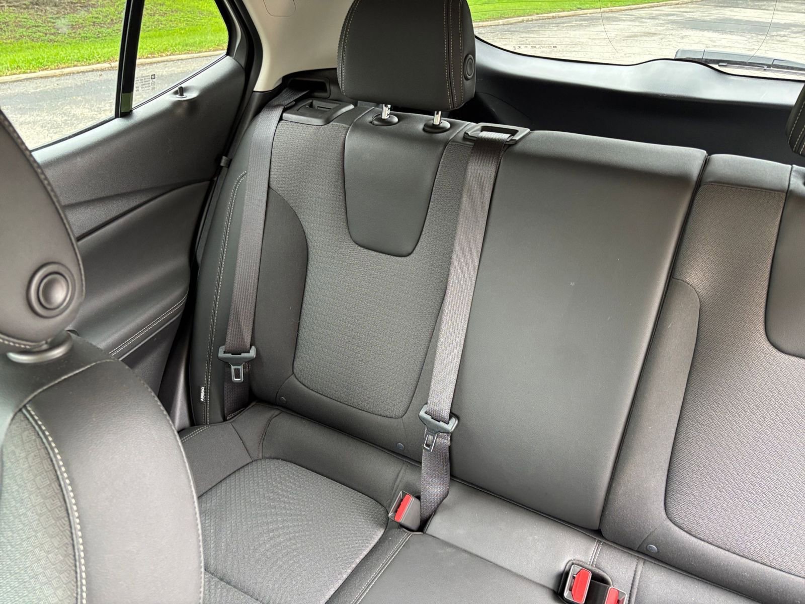 Thumbnail: 2025 Buick Encore GX - 34