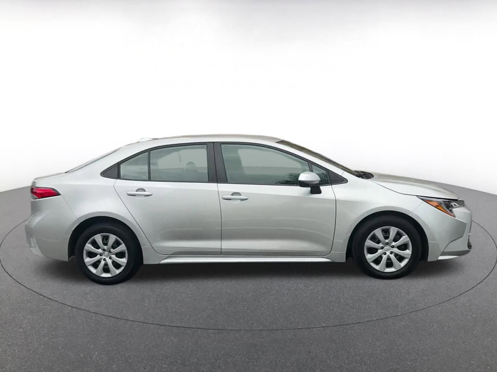 Thumbnail: 2025 Toyota Corolla - 16