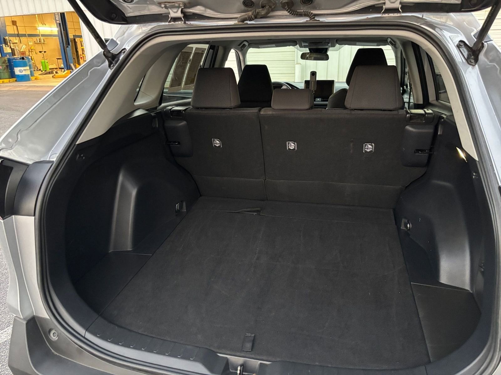 Thumbnail: 2025 Toyota RAV4 - 30