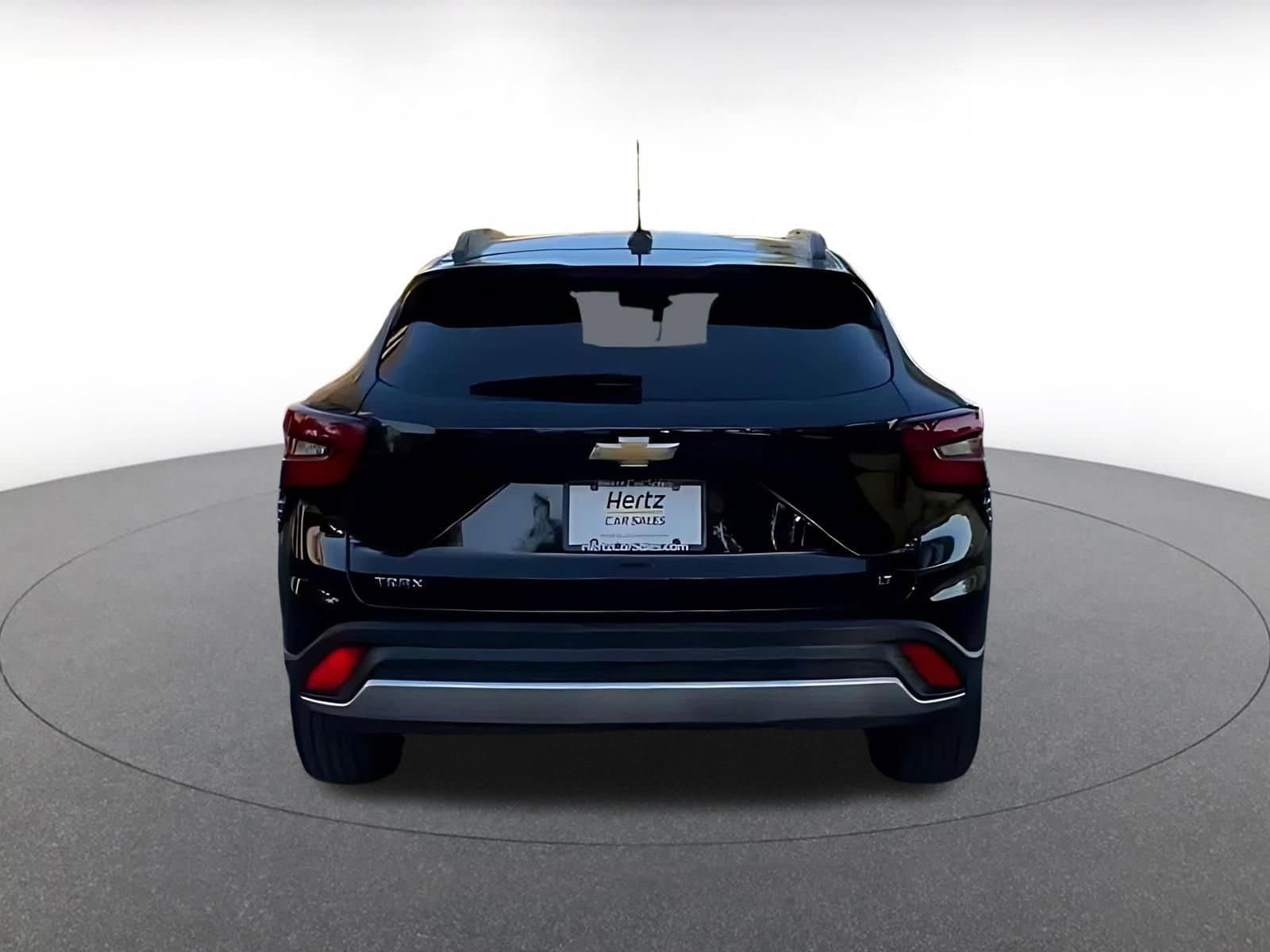 Thumbnail: 2025 Chevrolet Trax - 12