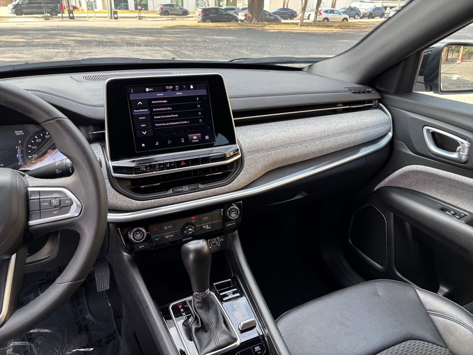 Thumbnail: 2025 Jeep Compass - 30