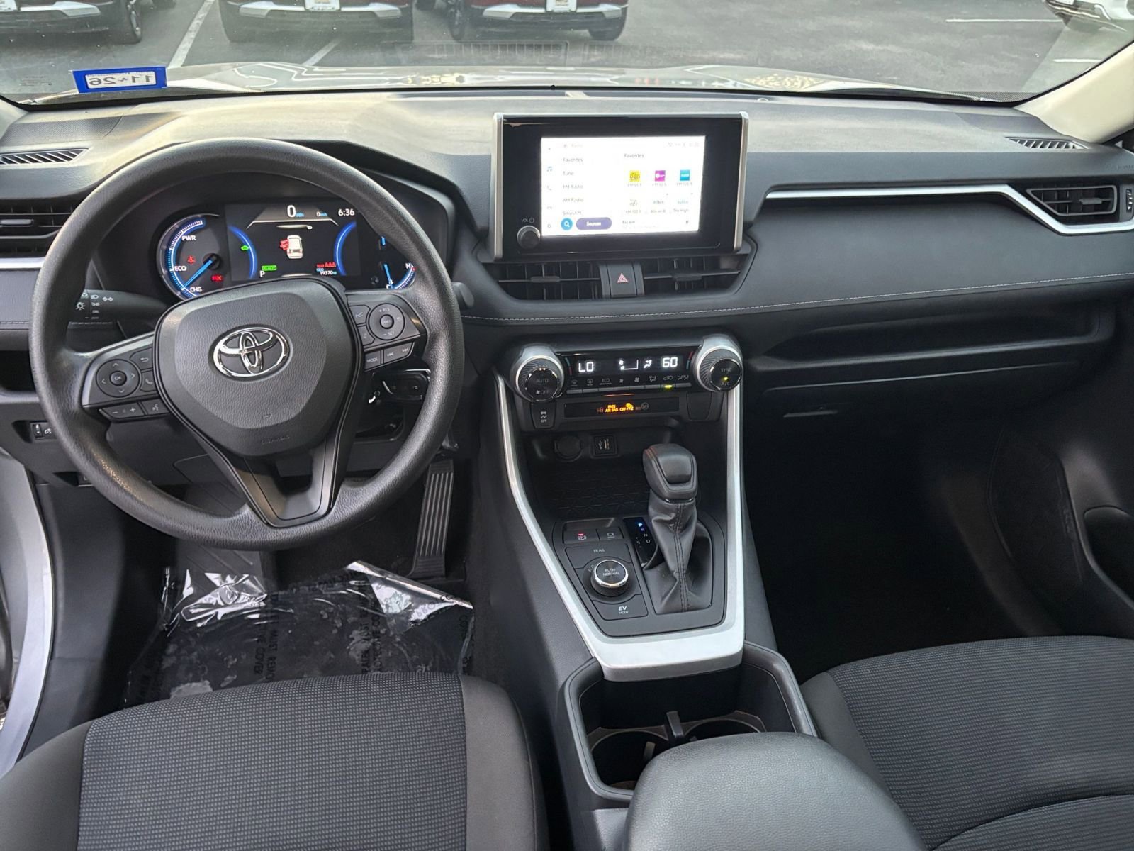 Thumbnail: 2025 Toyota RAV4 - 27