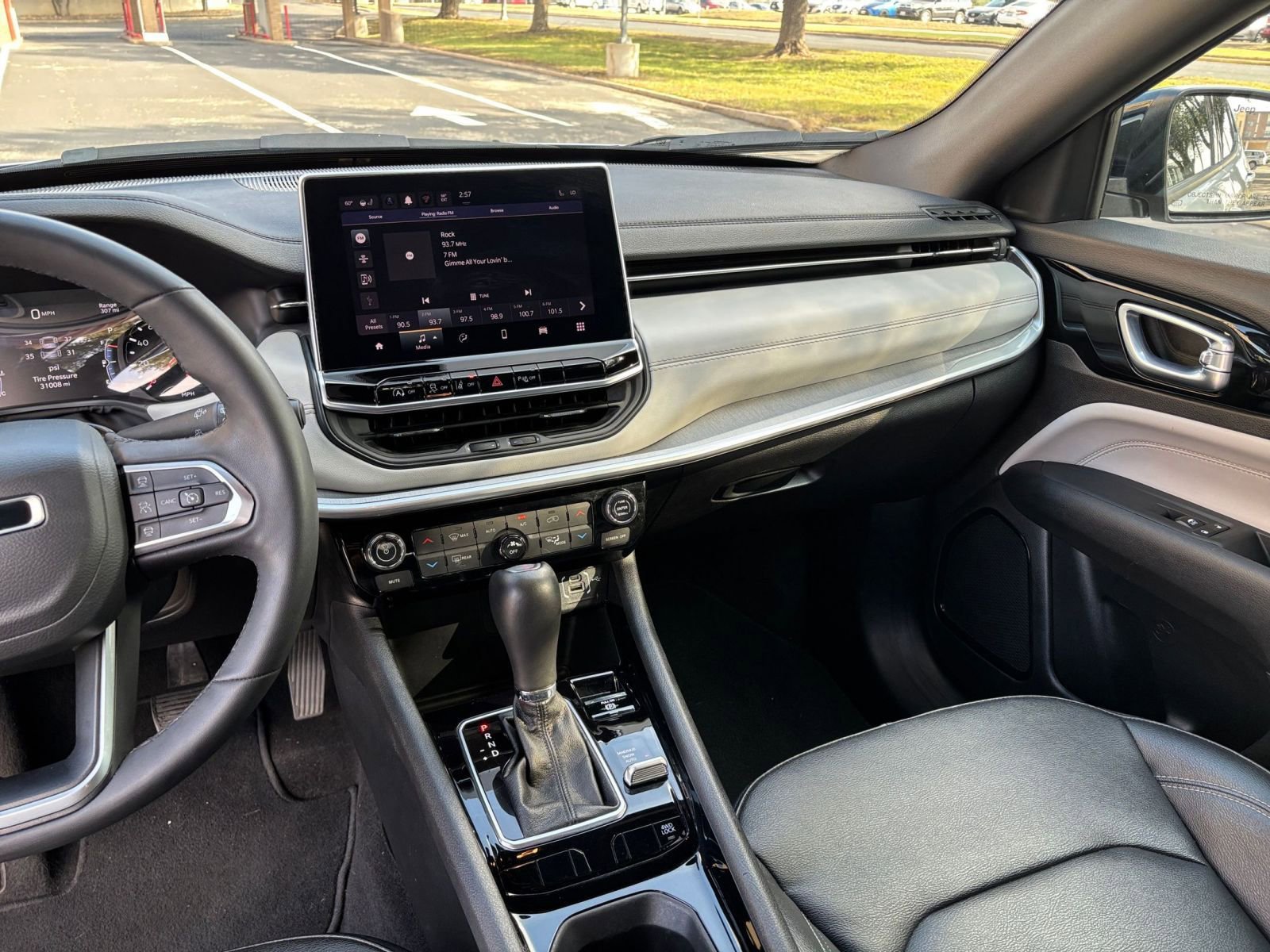 Thumbnail: 2025 Jeep Compass - 29