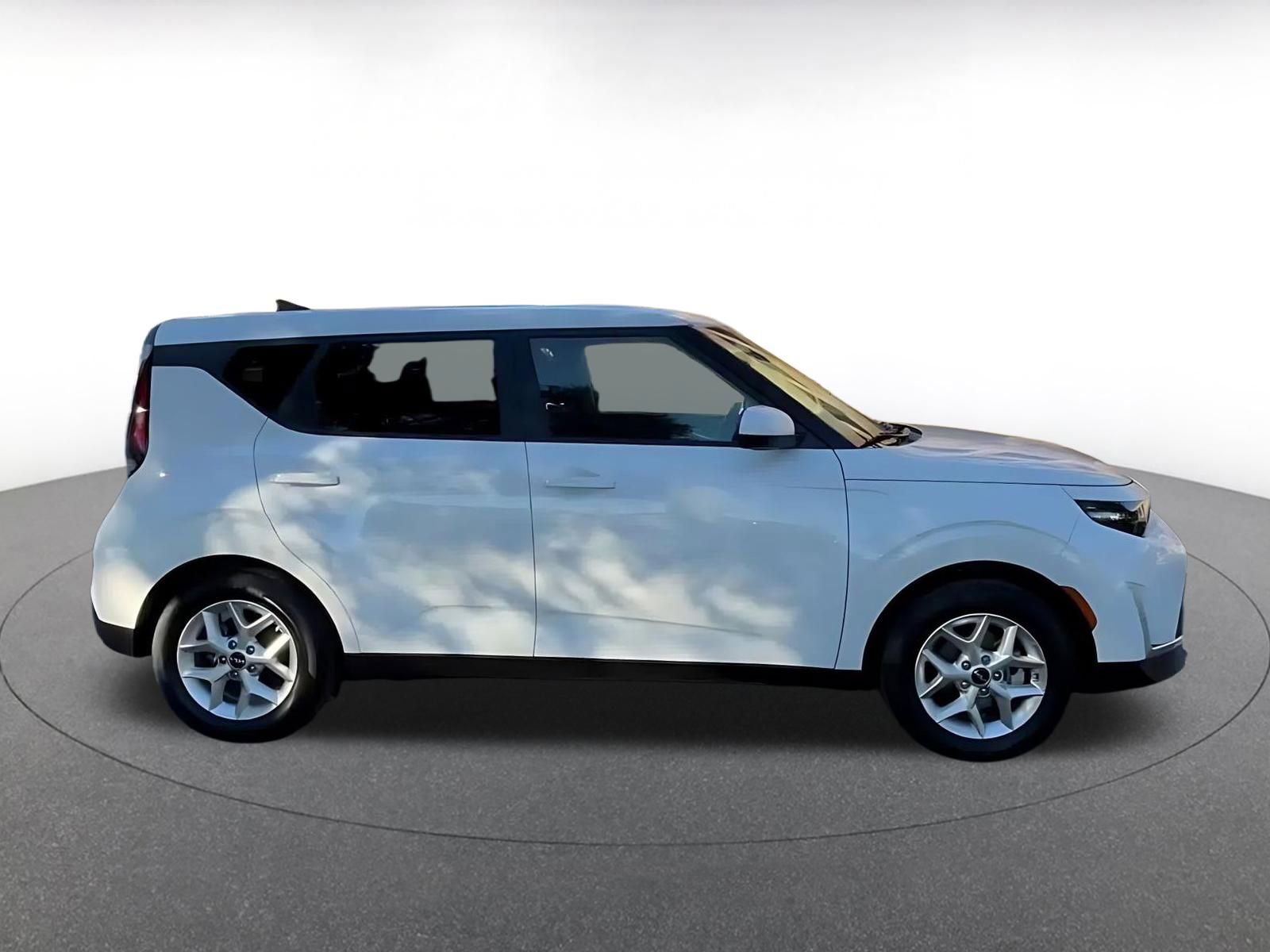 Thumbnail: 2025 Kia Soul - 16