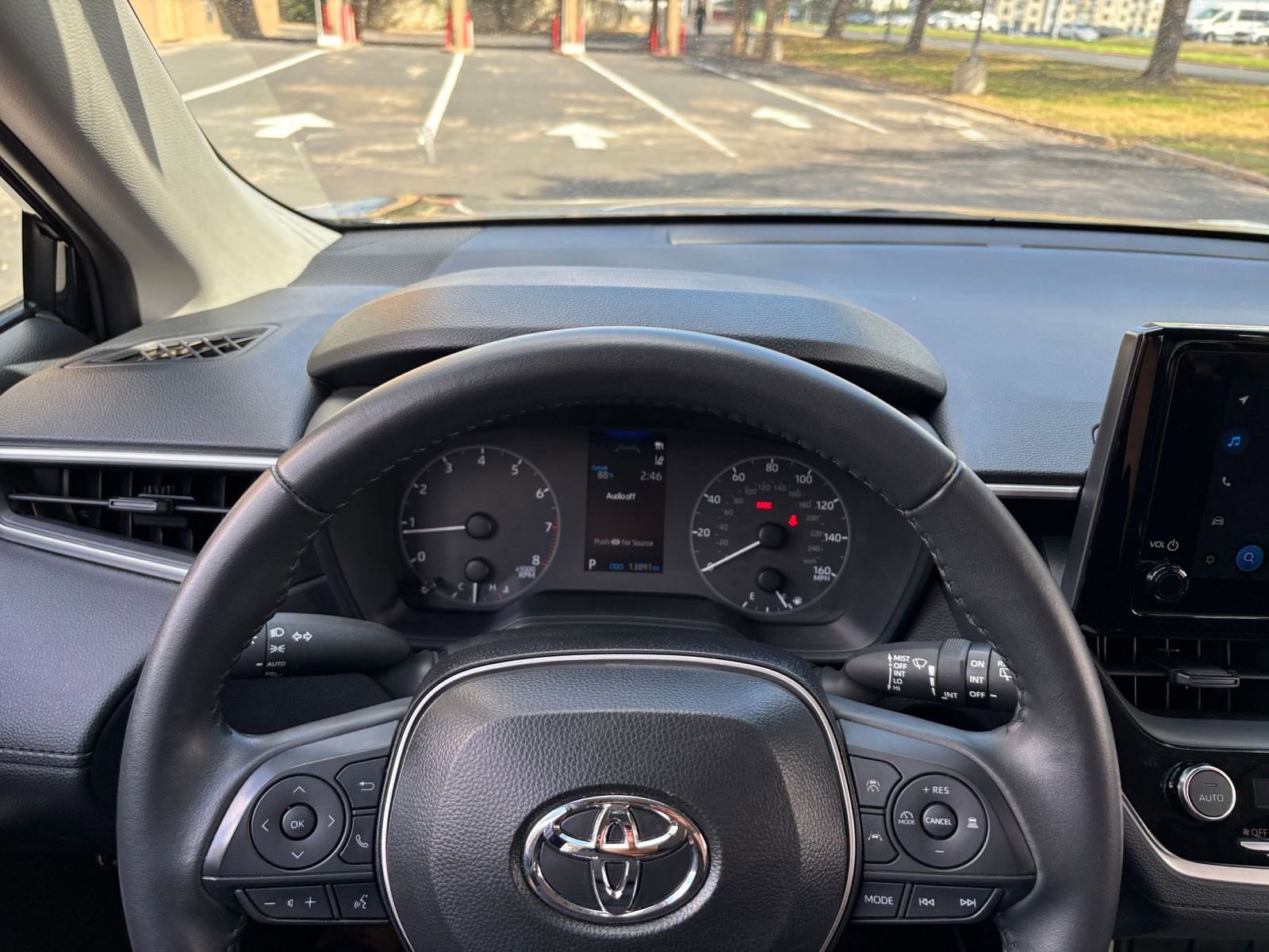 Thumbnail: 2025 Toyota Corolla Cross - 29