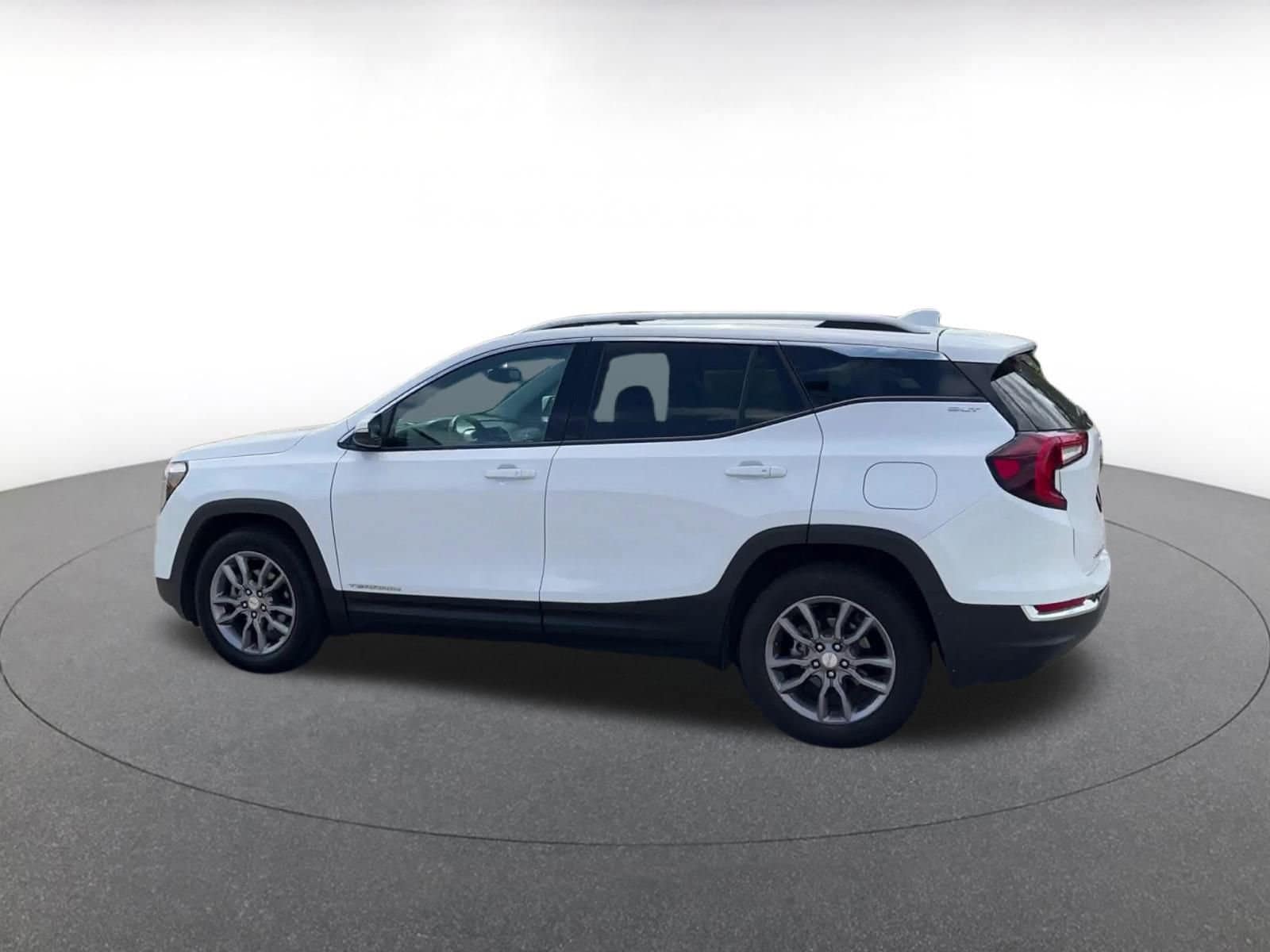 Thumbnail: 2023 GMC Terrain - 10
