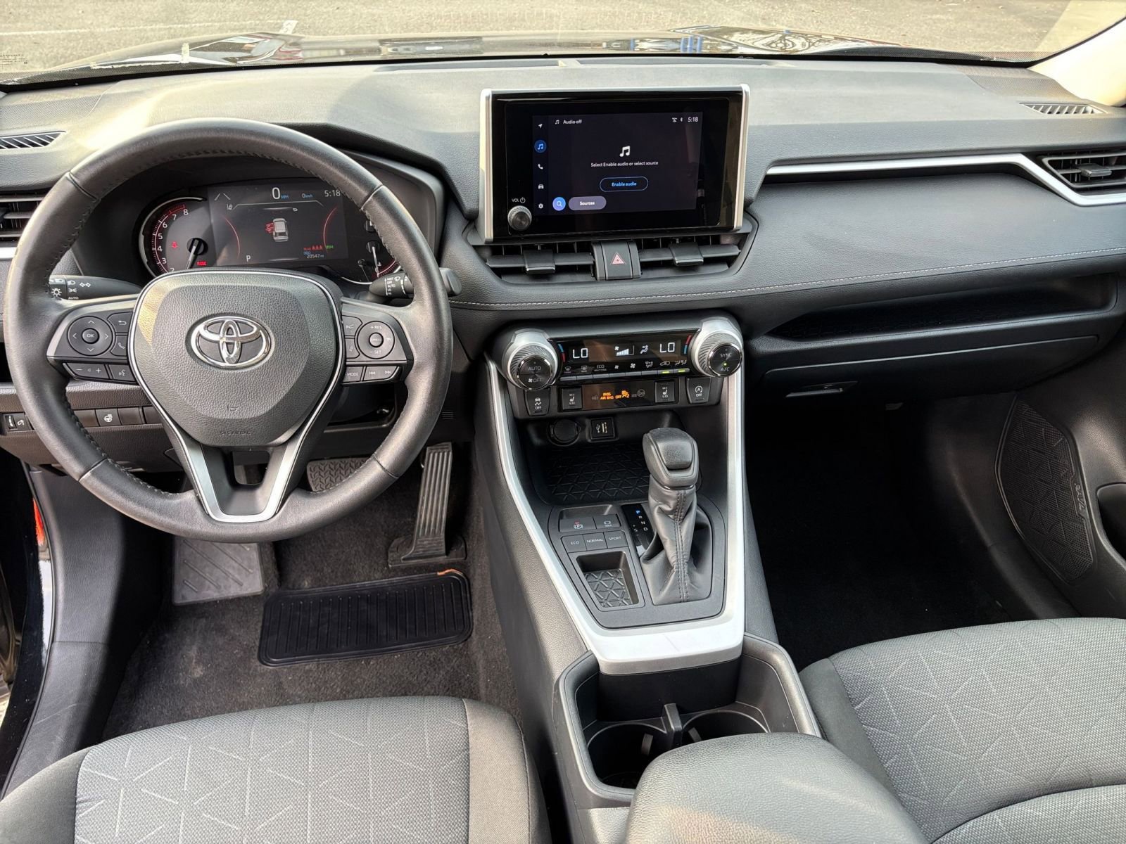 Thumbnail: 2025 Toyota RAV4 - 27