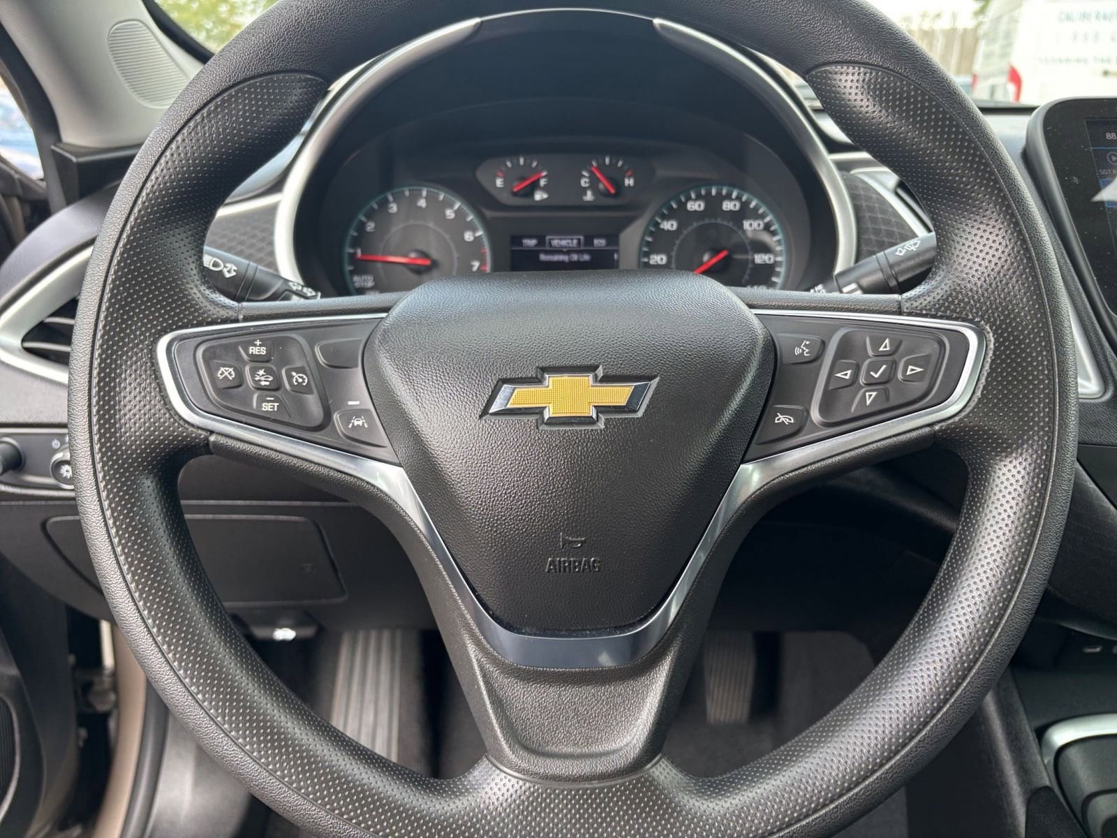 Thumbnail: 2024 Chevrolet Malibu - 26